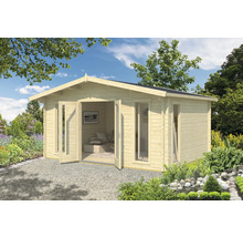 Abri de jardin en bois avec double porte et fenêtre dans le jardin