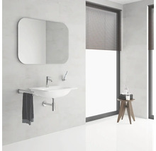 Salle de bains moderne avec lavabo, miroir et tabouret en bois