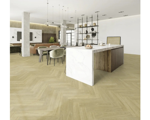 Espace de vie lumineux avec parquet en point de Hongrie, table à manger et îlot de cuisine