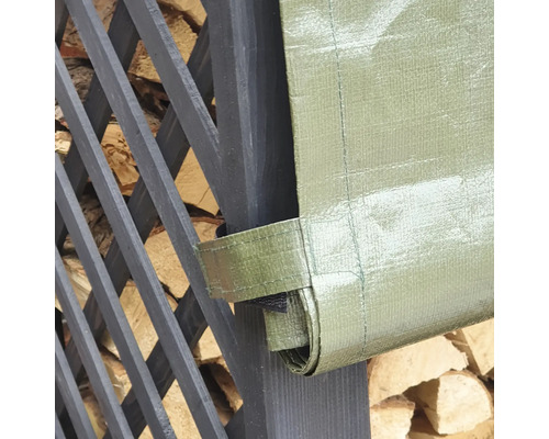 Abdeckplane zum Schutz von Holz