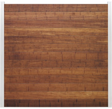 Porte de garage avec structure en bois