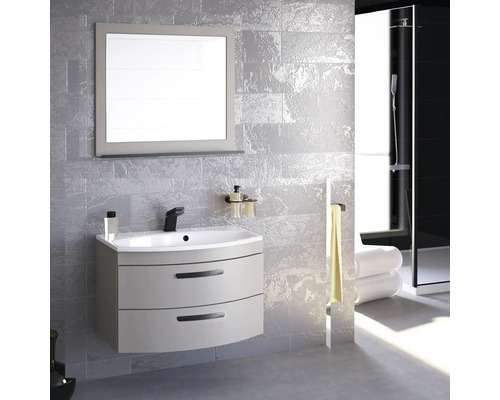 Salle de bain moderne avec meuble-lavabo, miroir et douche