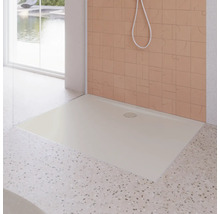 Douche à l''italienne avec receveur plat et mur carrelé