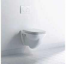 WC suspendu avec plaque de commande dans une salle de bains