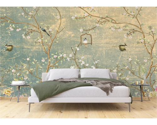 Schlafzimmer mit Fototapete mit Vogel- und Blumenmuster