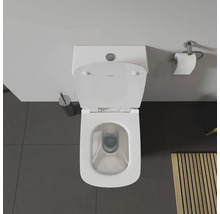 Vue de dessus de toilettes avec couvercle ouvert