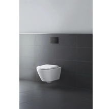 WC suspendu à fond creux avec plaque de commande devant un mur gris