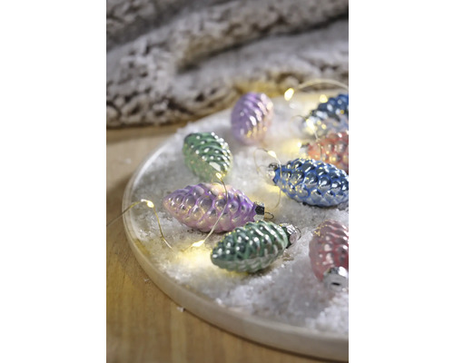 Weihnachtsbaumschmuck Eiszapfen Glas Ø 6 cm H 2 cm grün blau rosa lila 16 Stück Dekorative Zapfen mit Lichterkette auf einem Teller mit Kunstschnee