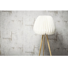 Stehlampe mit Lampenschirm und Holzbeinen