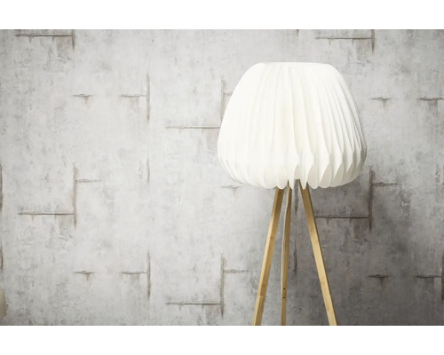 Stehlampe mit Lampenschirm und Holzbeinen