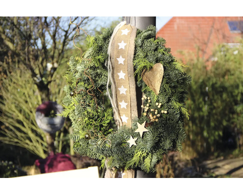 Couronne de Noël décorative avec ruban et étoiles pour une décoration festive