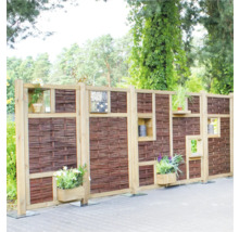 Éléments de clôture de jardin décoratifs en bois et osier avec jardinières et hôtel à insectes