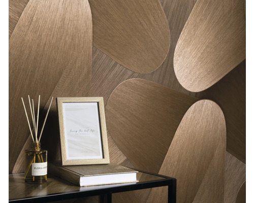 Dekorative Wand mit dreidimensionalem Muster, Duftspender und Bilderrahmen