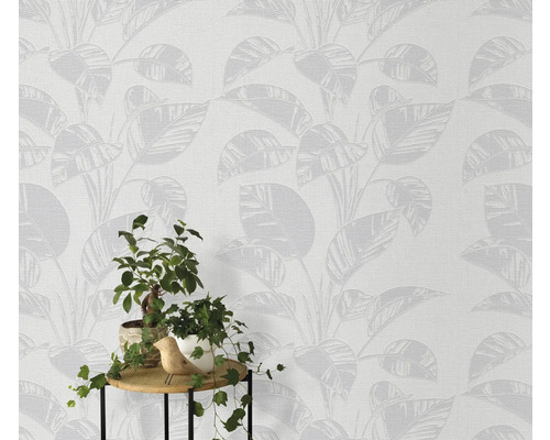 Tapete mit Pflanzenmuster im Interieur