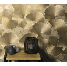 Tapete mit Ginkgo Muster und Tischdekoration