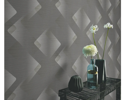 Dekorative Tapete mit geometrischem Muster im Innenraum