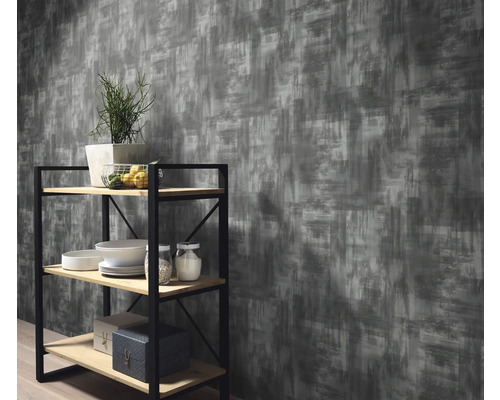 Décoration murale avec structure grise et étagère avec décoration