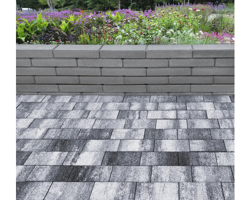 Muret de jardin en béton avec pavés