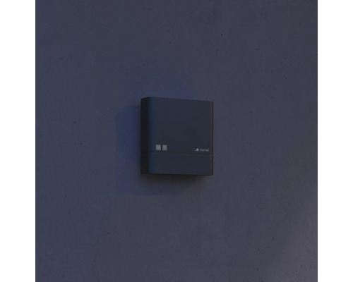 Steinel Logo Bewegungsmelder an Wand montiert