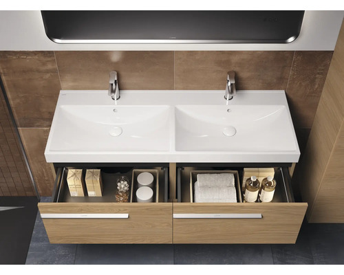 Meuble-lavabo double avec deux vasques, robinets et tiroirs pour ranger les articles de salle de bains