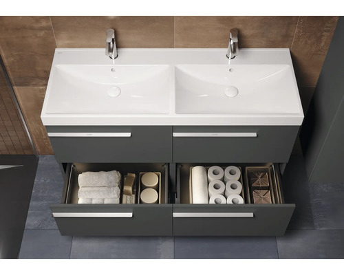 Meuble de salle de bain double vasque avec tiroirs ouverts