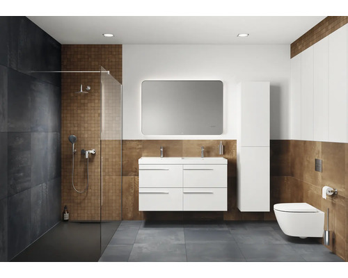 Salle de bain moderne avec douche, lavabo, miroir, armoire de toilette et WC