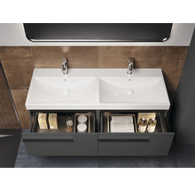Meuble-lavabo double avec système de tiroirs ouverts pour salle de bains