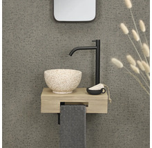 Badezimmer Waschtisch mit Aufsatzwaschbecken, Armatur und Handtuch