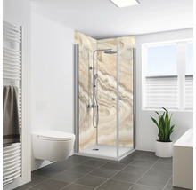 Salle de bains avec douche, toilettes, sèche-serviettes et fenêtre pour une ambiance lumineuse et organisée