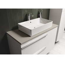 Badezimmer mit Aufsatzwaschbecken auf einem Unterschrank