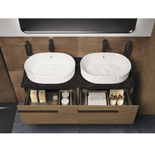 Badezimmerwaschtisch mit zwei Becken, offenem Schubladensystem und schwarzer Arbeitsplatte