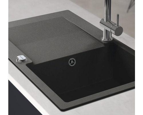 Évier en granit avec égouttoir et robinet