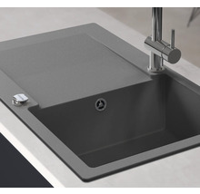 Évier en matériau composite avec égouttoir et robinet