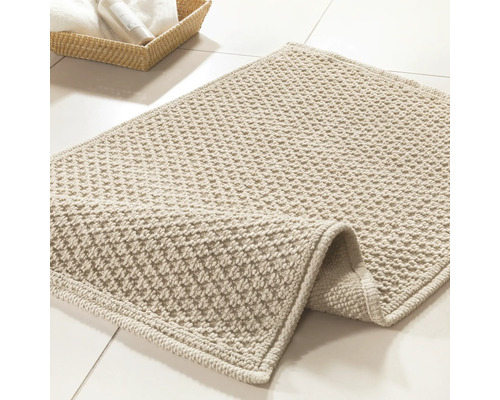 Tapis de bain spirella PERLA 50 x 80 cm beige 40.07721 Tapis de bain beige sur carrelage de salle de bain