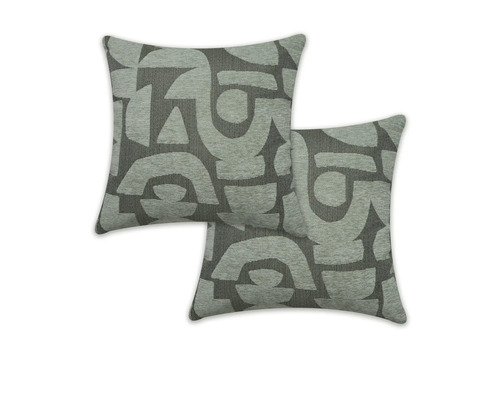 Zwei dekorative Kissen mit geometrischem Muster