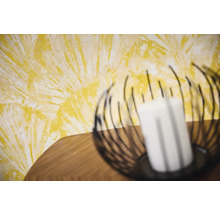 Décoration murale décorative avec bougie sur une table