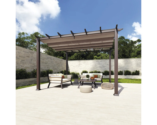 Terrasse mit Pergola, Sitzgruppe und dekorativen Elementen für den Aussenbereich
