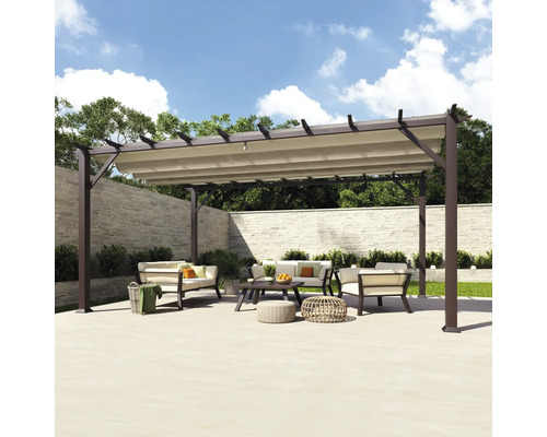 Terrasse mit Pergola, Sitzgruppe und Gartenmöbeln für den Aussenbereich.