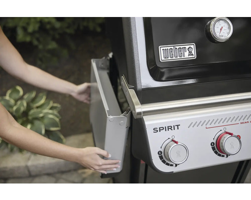 Barbecue à gaz Weber Spirit avec table d'appoint ouverte