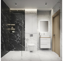 Salle de bains moderne avec douche, toilettes, lavabo et miroir devant des carreaux à motifs noirs et blancs