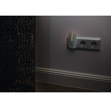 Veilleuse avec détecteur de mouvement dans la prise