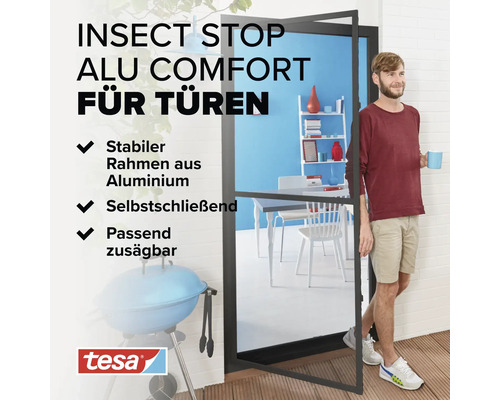 Moustiquaire de porte avec cadre en aluminium dans un environnement de vie