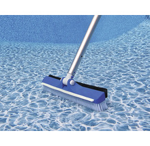 Brosse de piscine avec manche télescopique pour le nettoyage des piscines