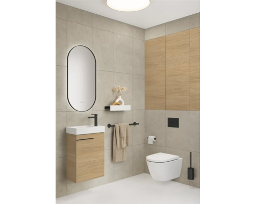 Salle de bain avec meuble-lavabo, miroir, toilettes et accessoires dans un design clair