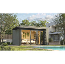 Maison de jardin moderne en bois avec portes coulissantes à côté d'une piscine