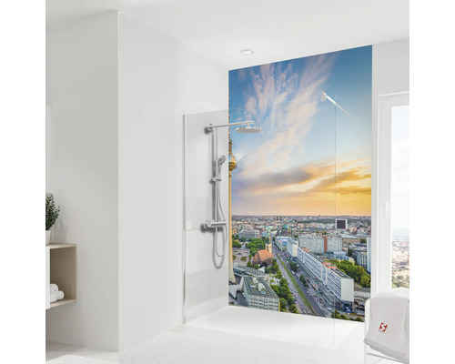 Duschabtrennung mit Berliner Stadtmotiv im modernen Badezimmer