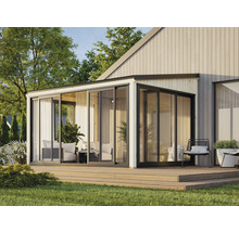 Modernes Gartenhaus mit Schiebetüren und Holzterrasse