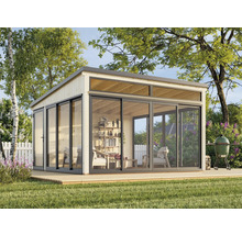 Gartenhaus mit Schiebetüren und Holzboden im Aussenbereich