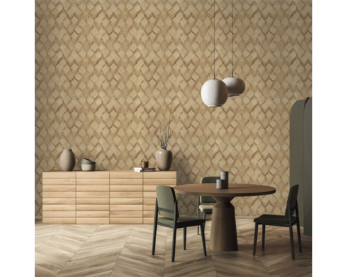 Salle à manger avec papier peint à motifs, buffet, table à manger et chaises