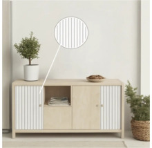 Buffet avec portes, étagère et éléments rainurés